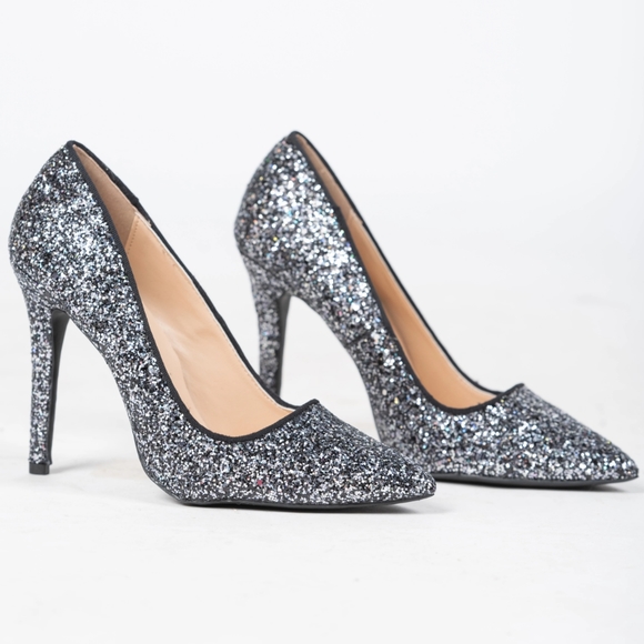 🎉2xHP🎉 Black & Silver Glitter Party Heels - Picture 2 of 5